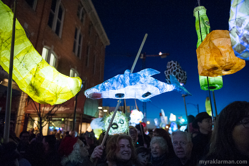 FoolMoon 2013 | By the time we arrived at Washington and Main St., it’s a standing-room-only feast for the eyes.