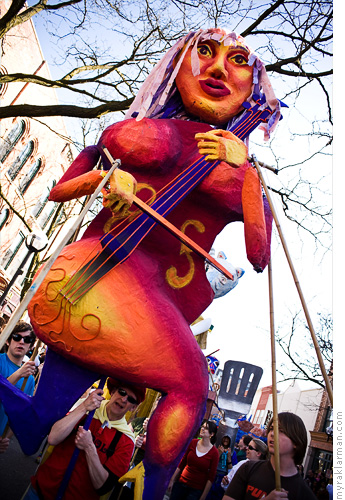 FestiFools 2008 | Later this cellist will perform at the Power Center (specifically, in the lobby). But for now, she’s content to be a busker.