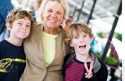 Kerrytown Motherfest 2008 | Thanks for bringing your grandma to meet me!