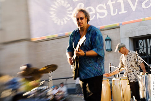 Ann Arbor Summer Festival 2007 | Global Party: Brazilian Carnival
Sheila Landis & Brazilian Love Affair
(Shot with a Lensbaby)