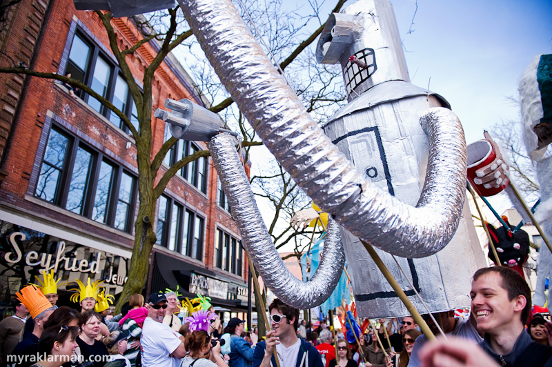 FestiFools 2010 | “Robot prongs engage!” Many FestiFools puppets are specifically designed to interact and make friends.